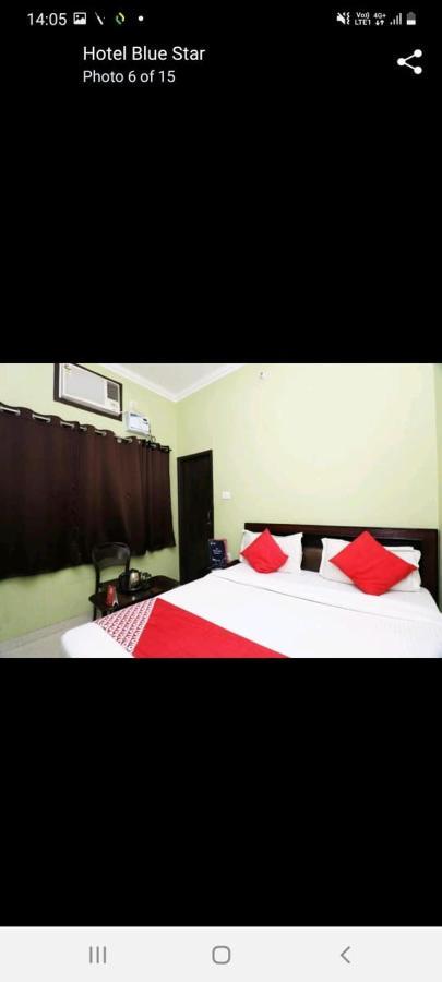 Hotel Blue Star Варанаси Екстериор снимка