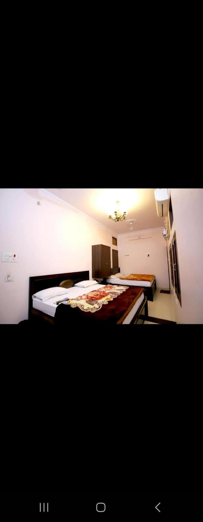 Hotel Blue Star Варанаси Екстериор снимка